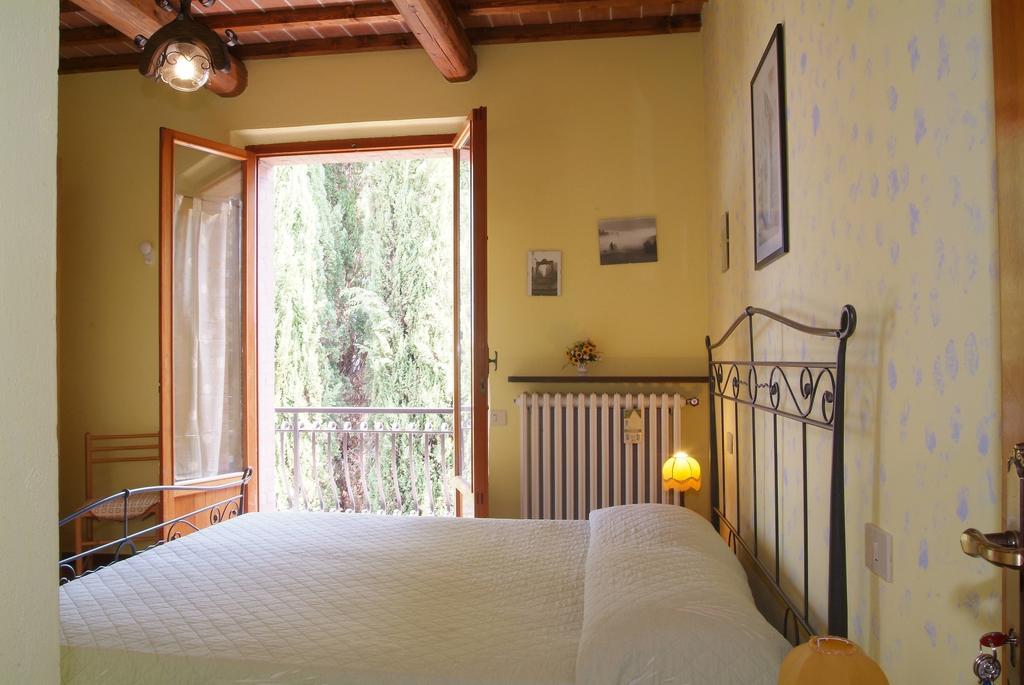 Agriturismo Azienda Agricola La Roccaia San Gimignano Zimmer foto